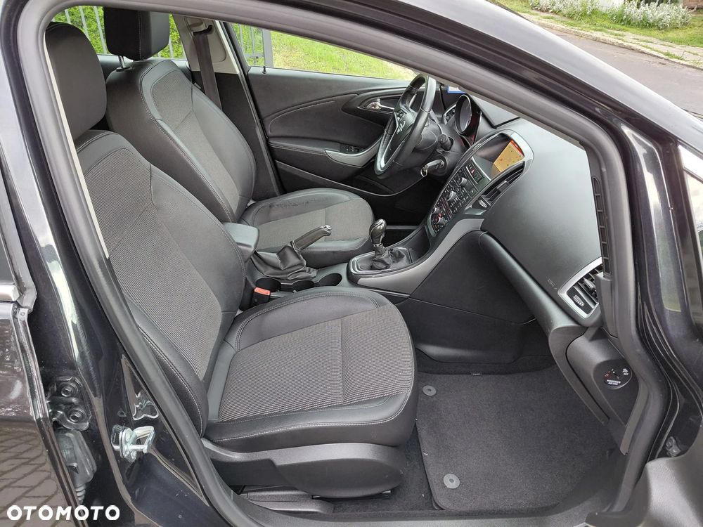 Opel Astra 1.6 Exklusiv - 27