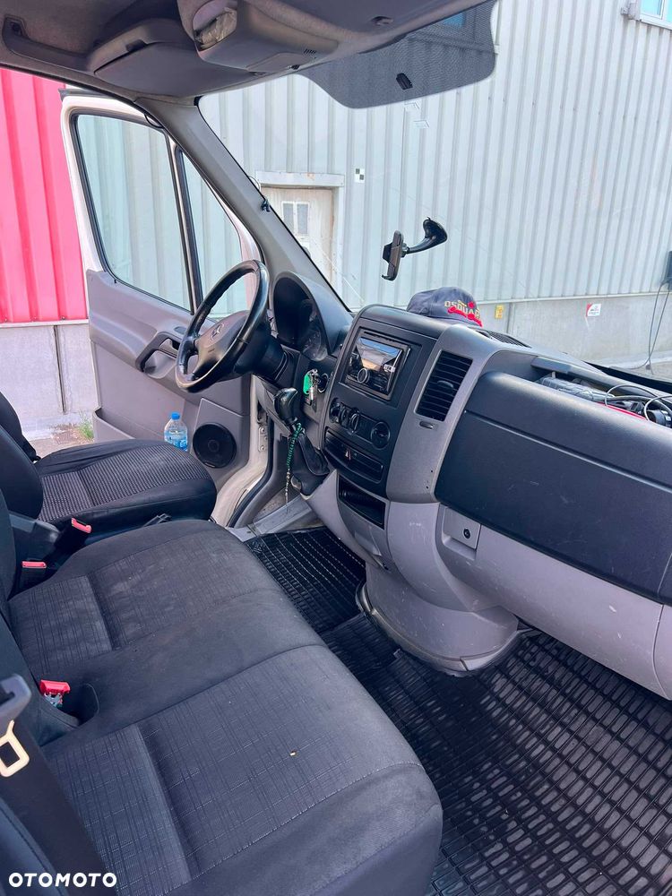 Mercedes-Benz Sprinter - 5