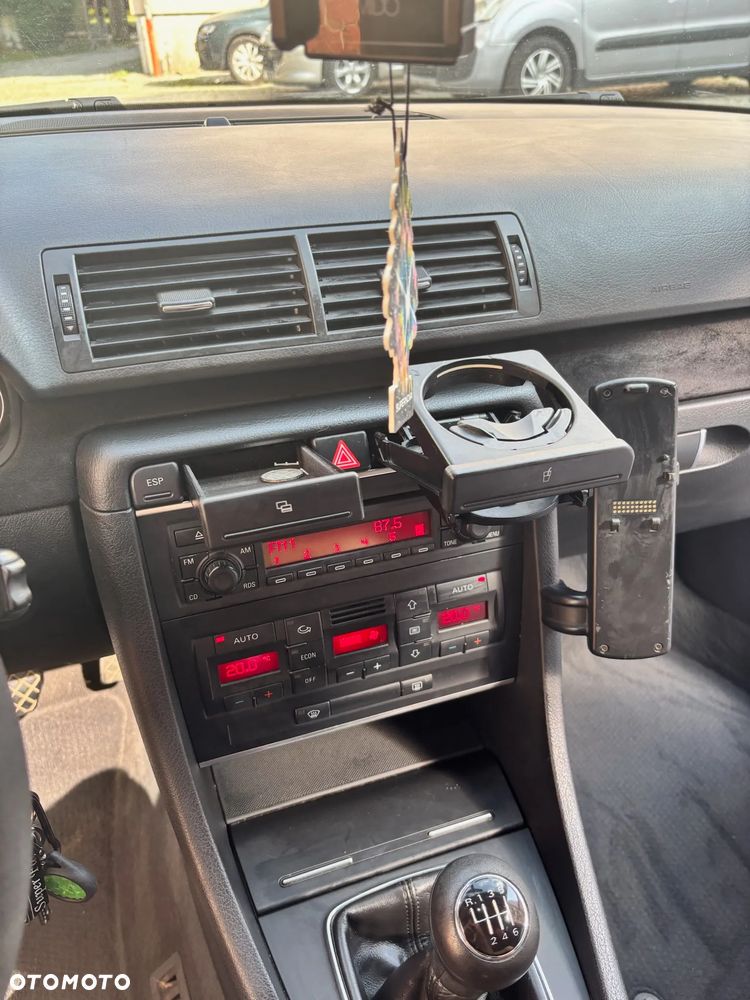 Audi A4 Avant 2.0 TDI DPF - 7