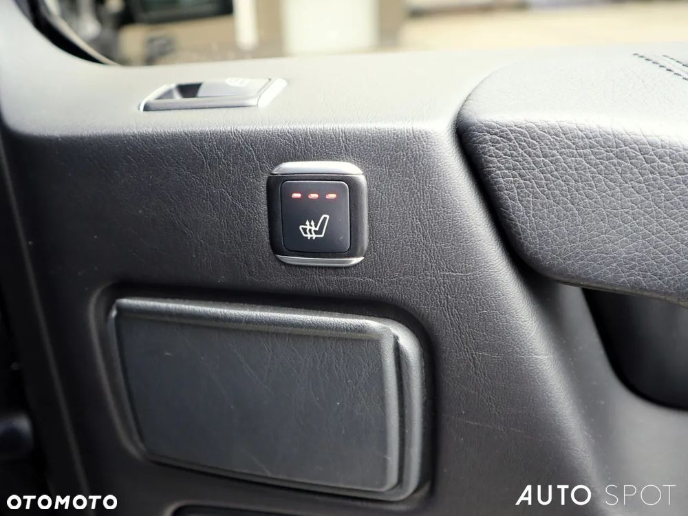 Mercedes-Benz Klasa G AMG 63 AMG SPEEDSHIFT 7G-TRONIC - 39