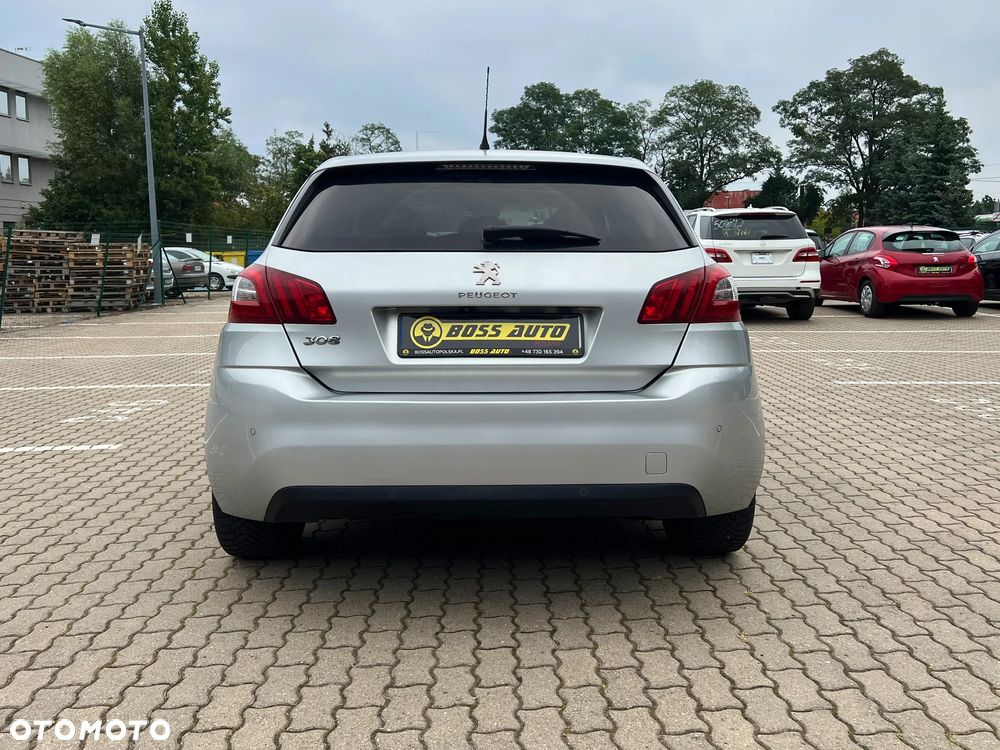Peugeot 308 - 6