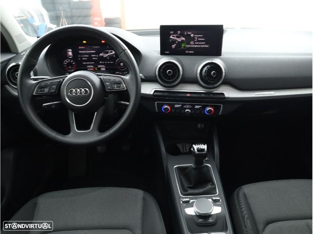Audi Q2 30 TFSI Advanced - 18