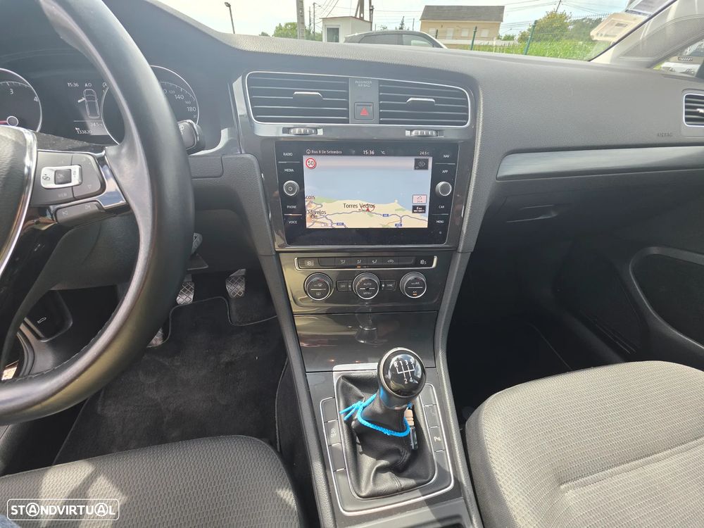 VW Golf Variant 1.6 TDi Confortline - 14