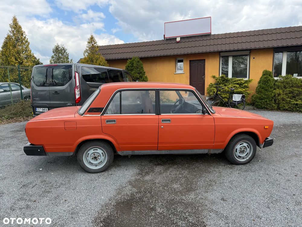 Lada 2103 - 6