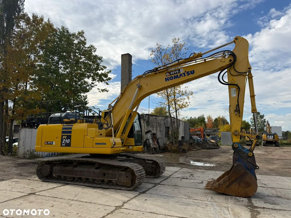 Komatsu PC 210 LC -11 - 15