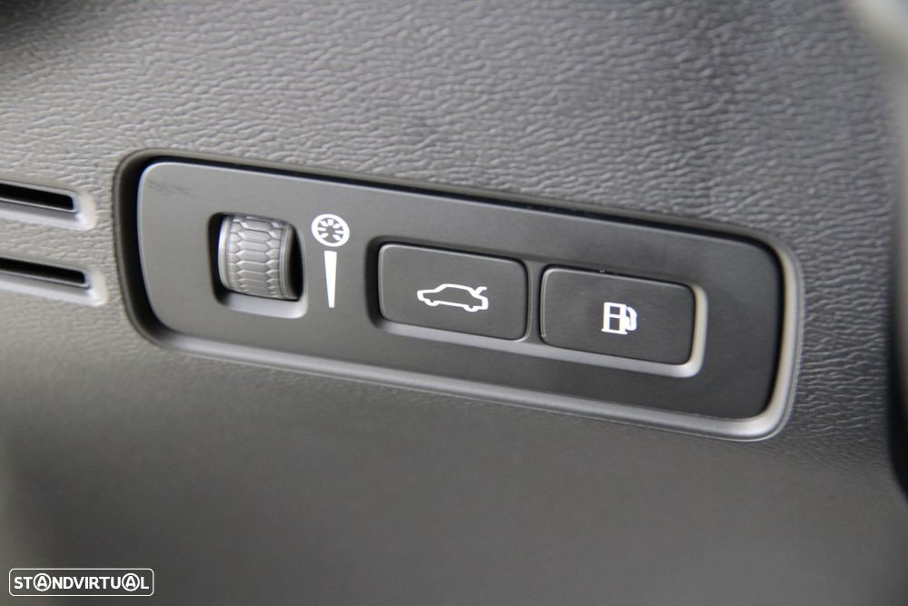 Volvo XC 40 1.5 T5 PHEV Momentum - 13