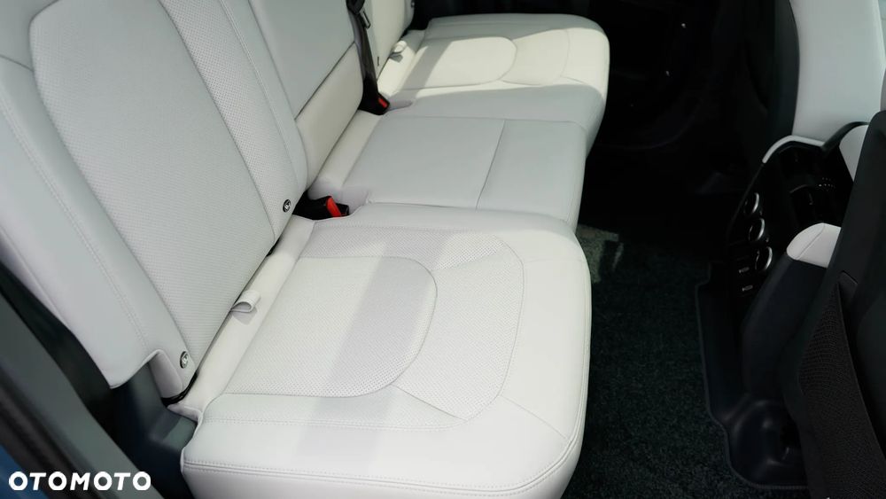 Land Rover Defender 3.0 D350 mHEV X-Dynamic HSE - 34