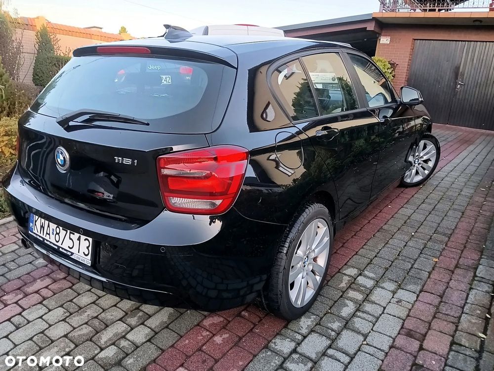 BMW Seria 1 116i - 8
