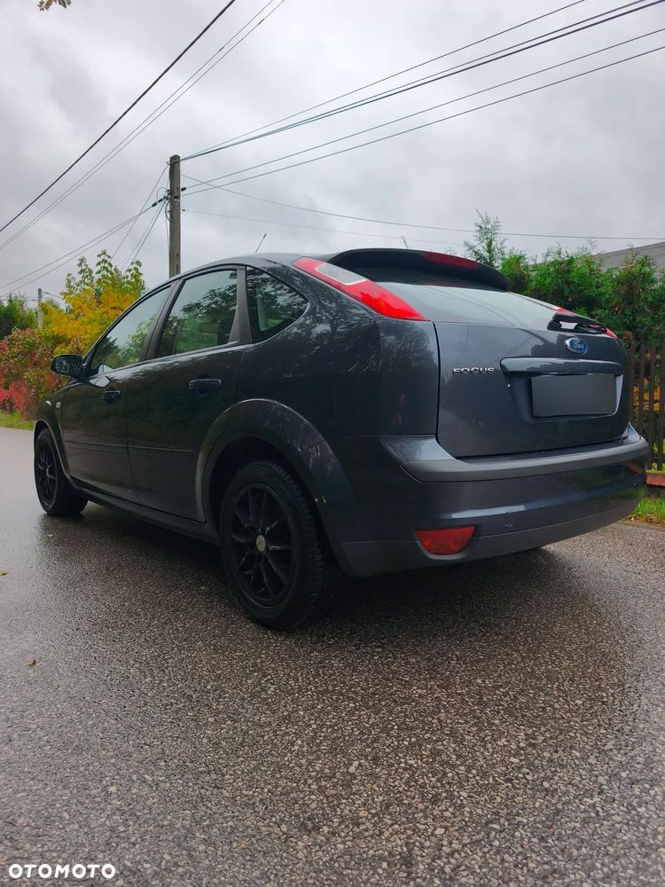 Ford Focus - 12