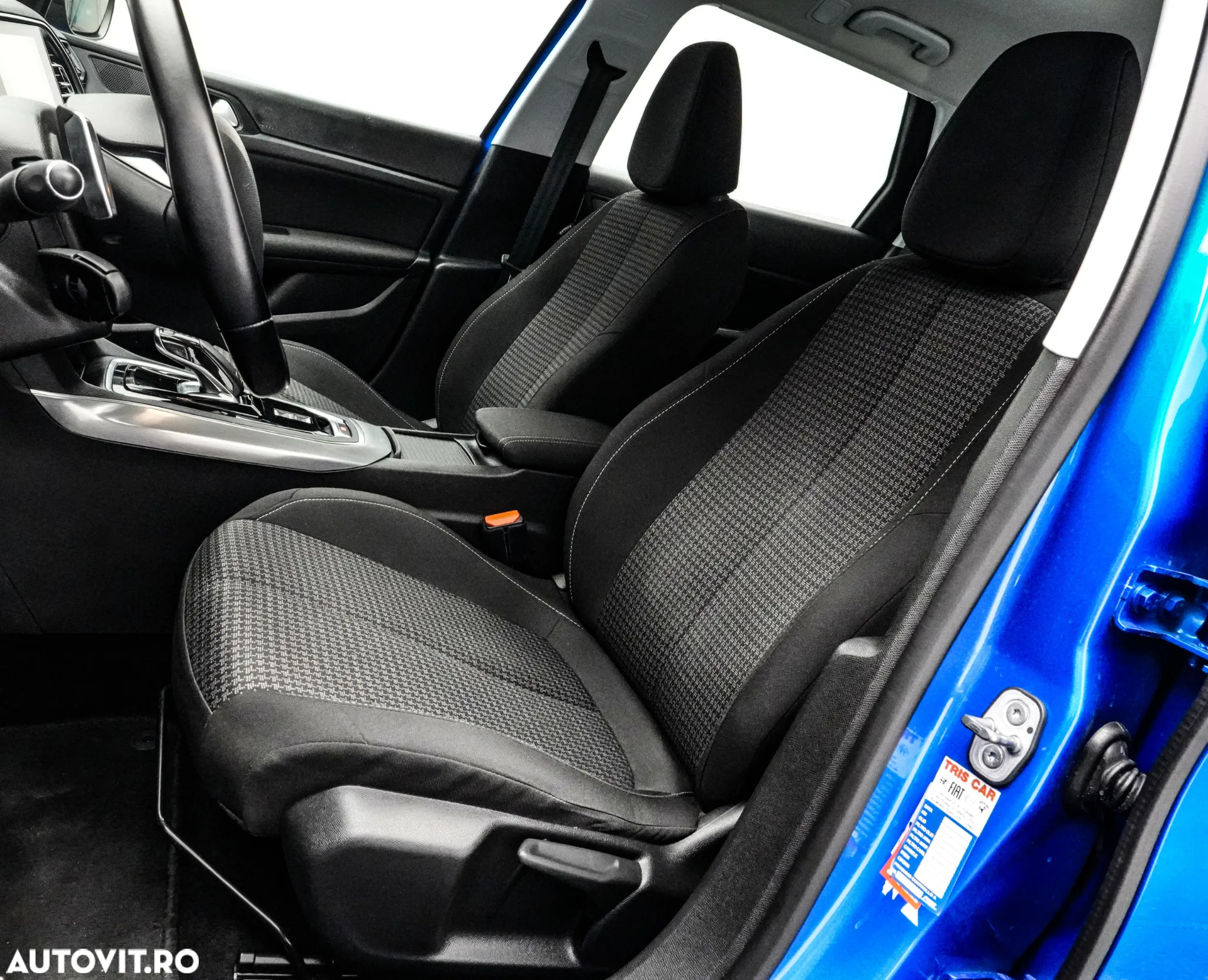 Peugeot 308 SW 1.5L BlueHDI EAT8 Allure Pack - 14