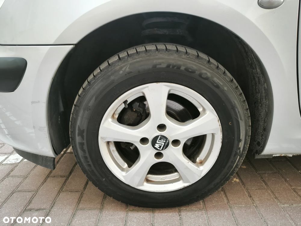 Peugeot 307 1.4 XR - 11
