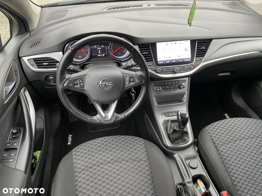 Opel Astra 1.4 Turbo Edition - 10