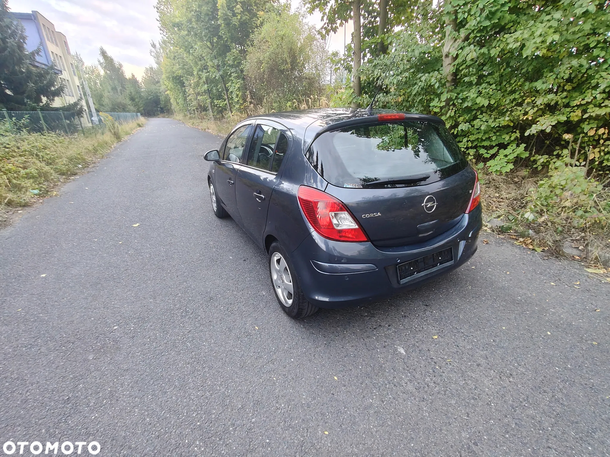 Opel Corsa 1.2 16V Easytronic Cosmo - 8