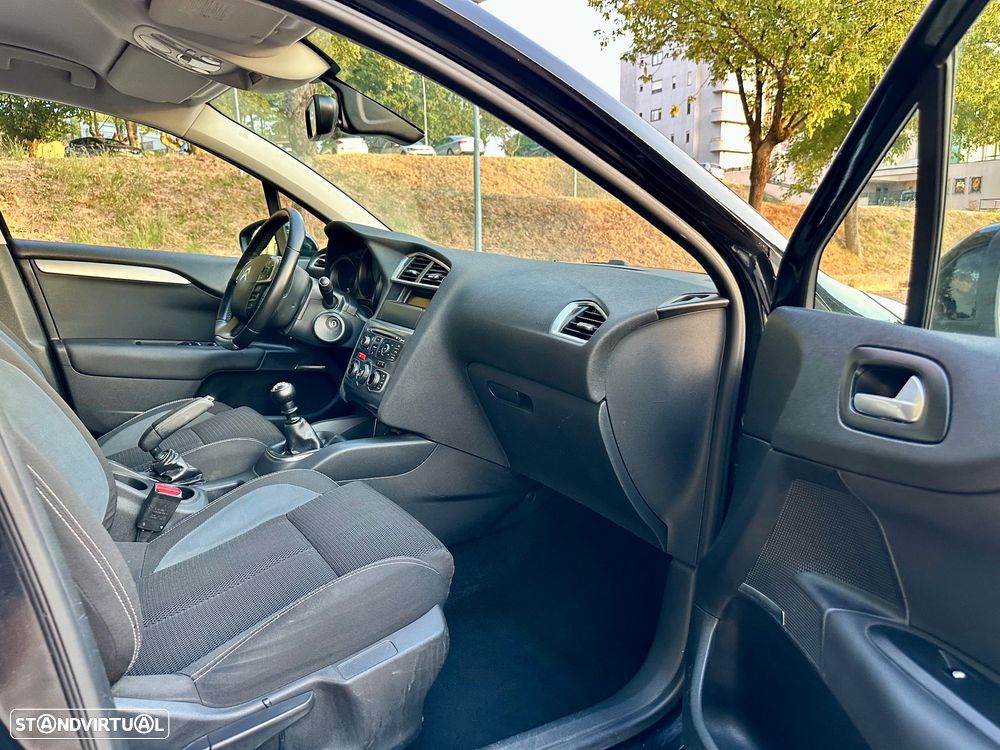 Citroën C4 1.6 e-HDi Seduction - 27