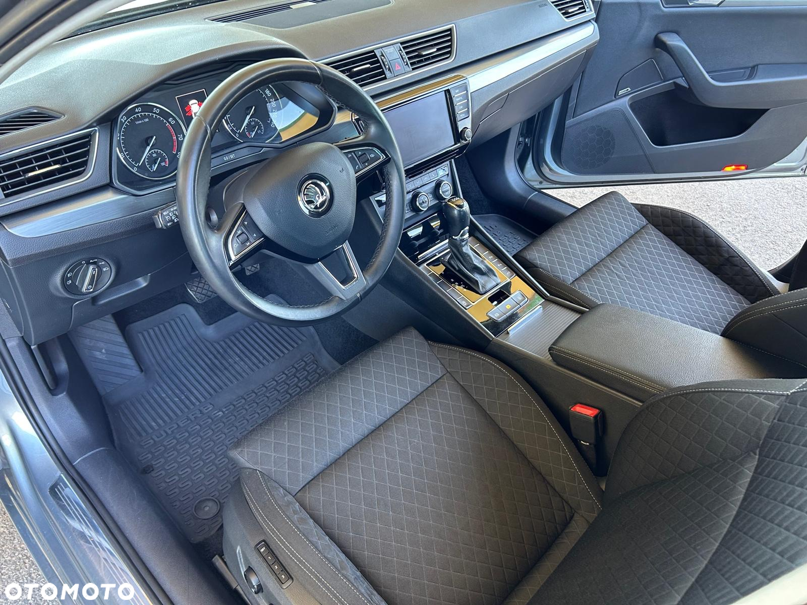 Skoda Superb 1.8 TSI DSG Ambition - 21