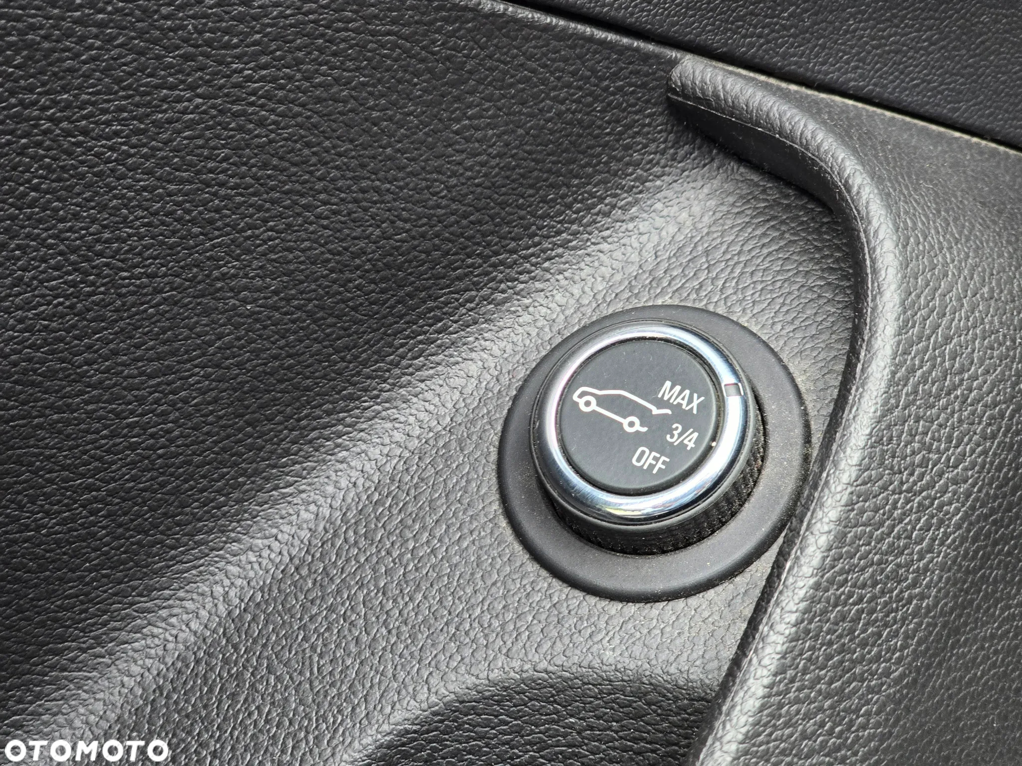 Opel Insignia 2.0 CDTI Cosmo - 11