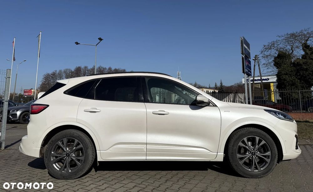 Ford Kuga 2.0 TDCi FWD ST-Line - 4