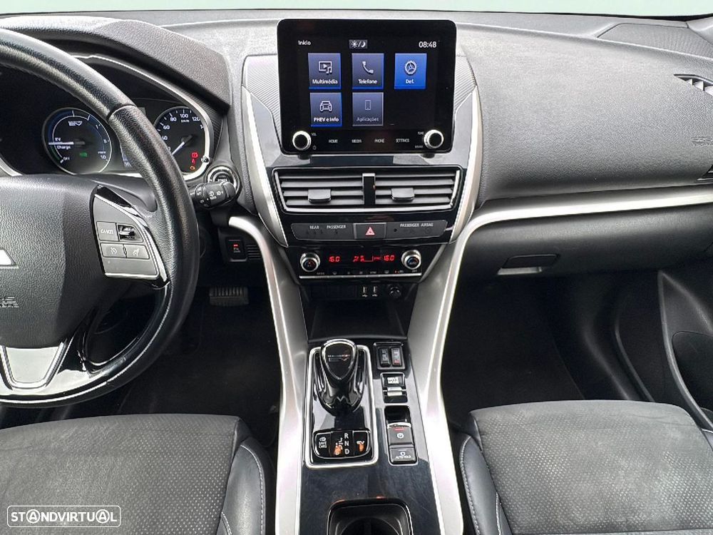 Mitsubishi Eclipse Cross 2.4 PHEV eMotion - 13