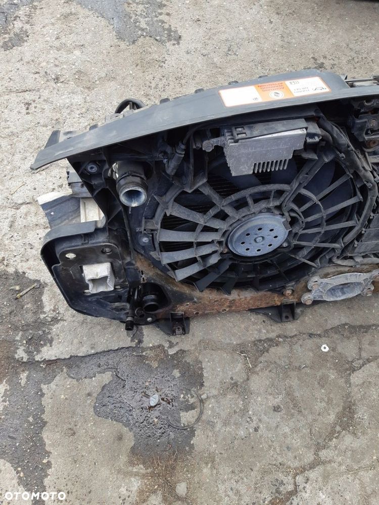 AUDI A6 C6 2.0 TDI PAS PRZEDNI WENTYLATOR CHŁODNICE KOMPLET - 10
