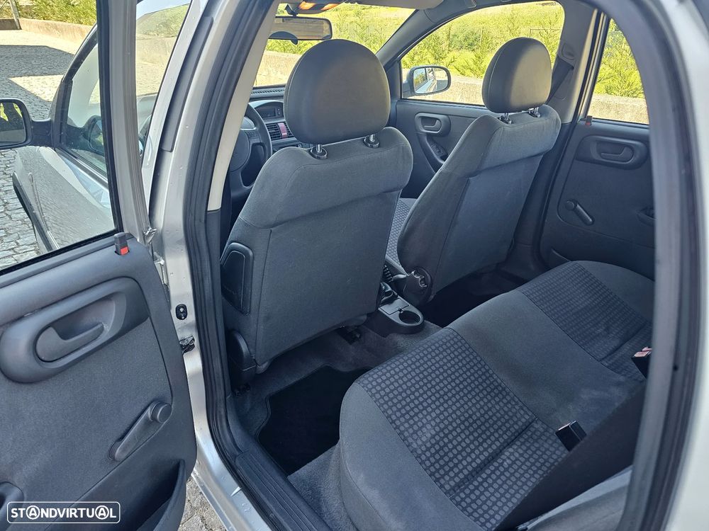 Opel Corsa 1.7 DTi 16V Confort - 14