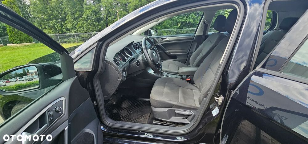Volkswagen Golf - 9
