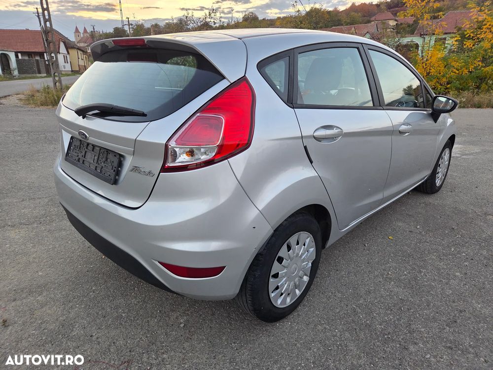 Ford Fiesta 1.6 TDCI Champions Edition - 12