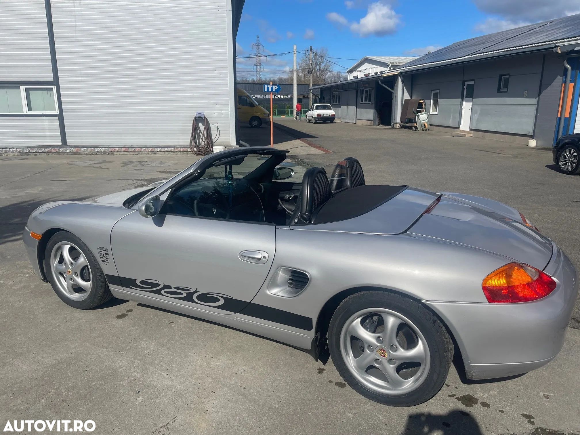 Porsche Boxster Standard - 1
