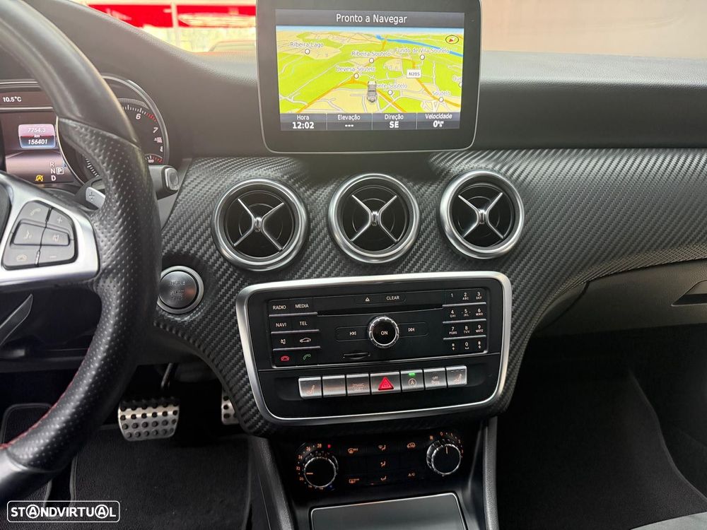 Mercedes-Benz A 180 7G-DCT AMG Line - 31