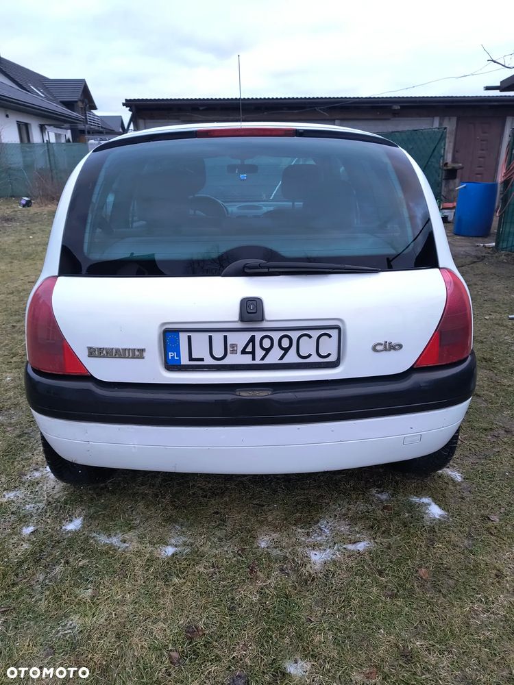 Renault Clio 1.9 D RT - 4