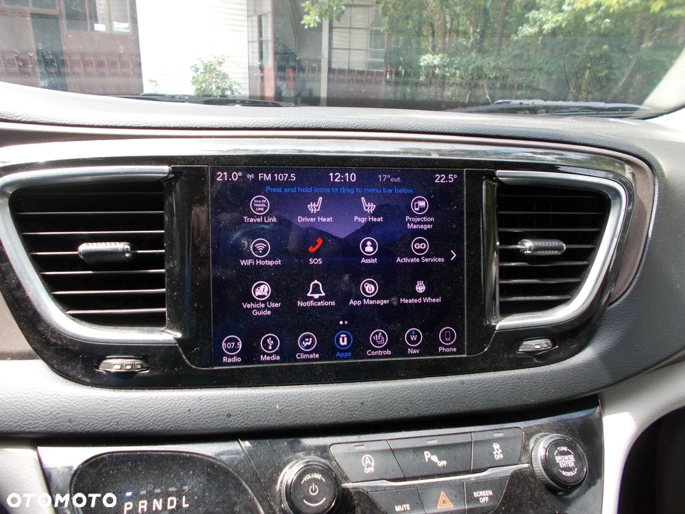 Chrysler Pacifica - 12