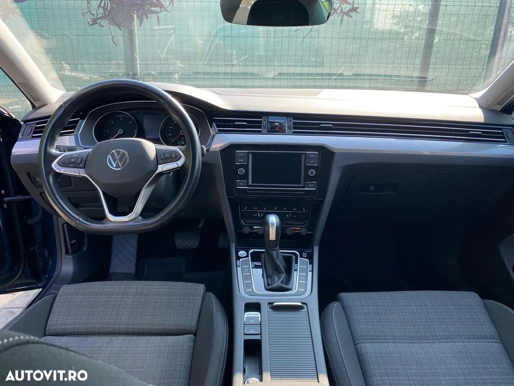 Volkswagen Passat Variant 2.0 TDI DSG Comfortline - 23