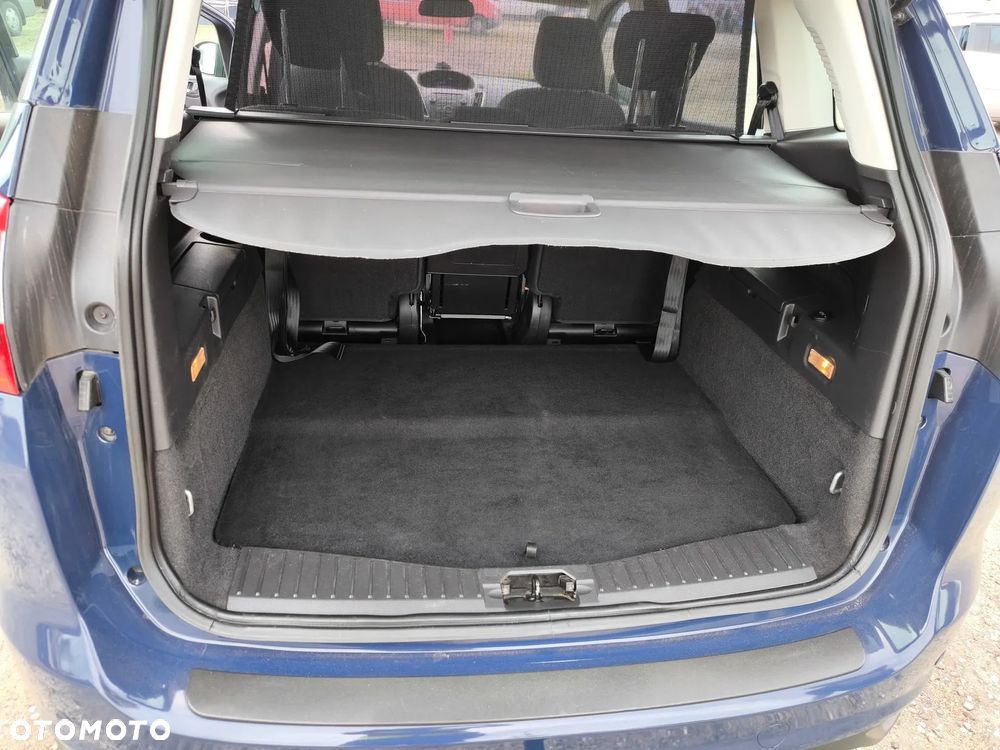 Ford C-MAX - 11