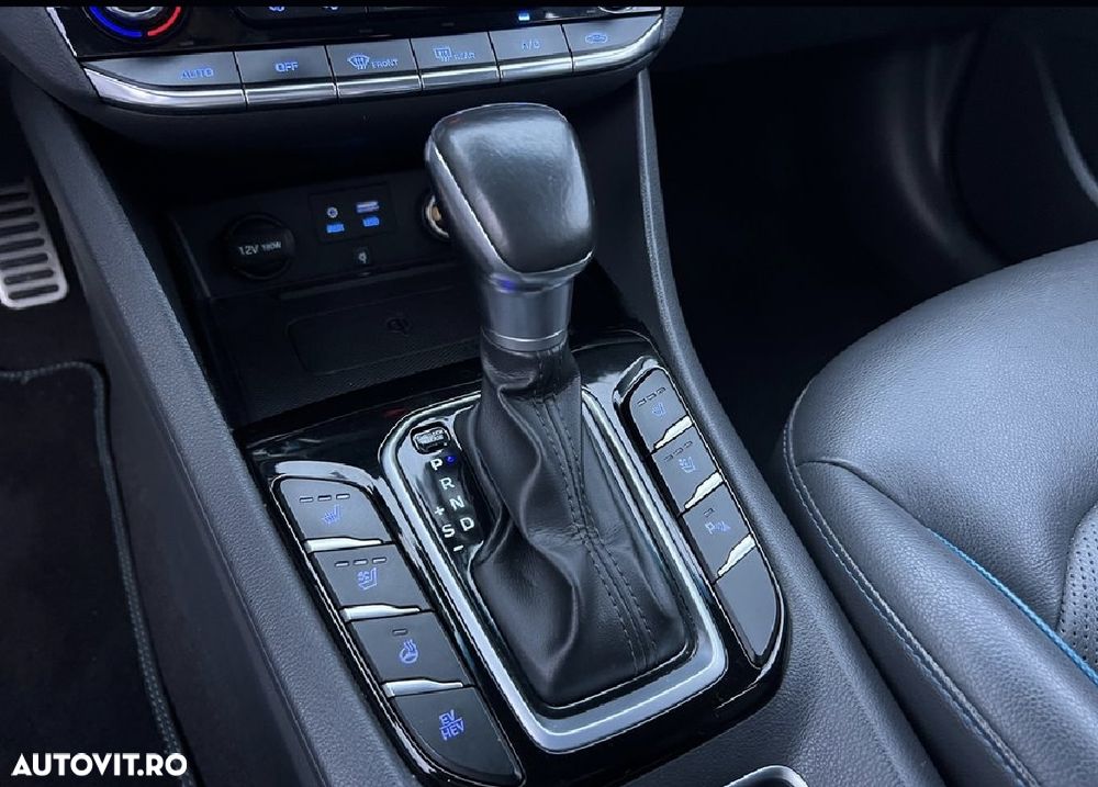 Hyundai IONIQ 1.6 GDI Premium - 13