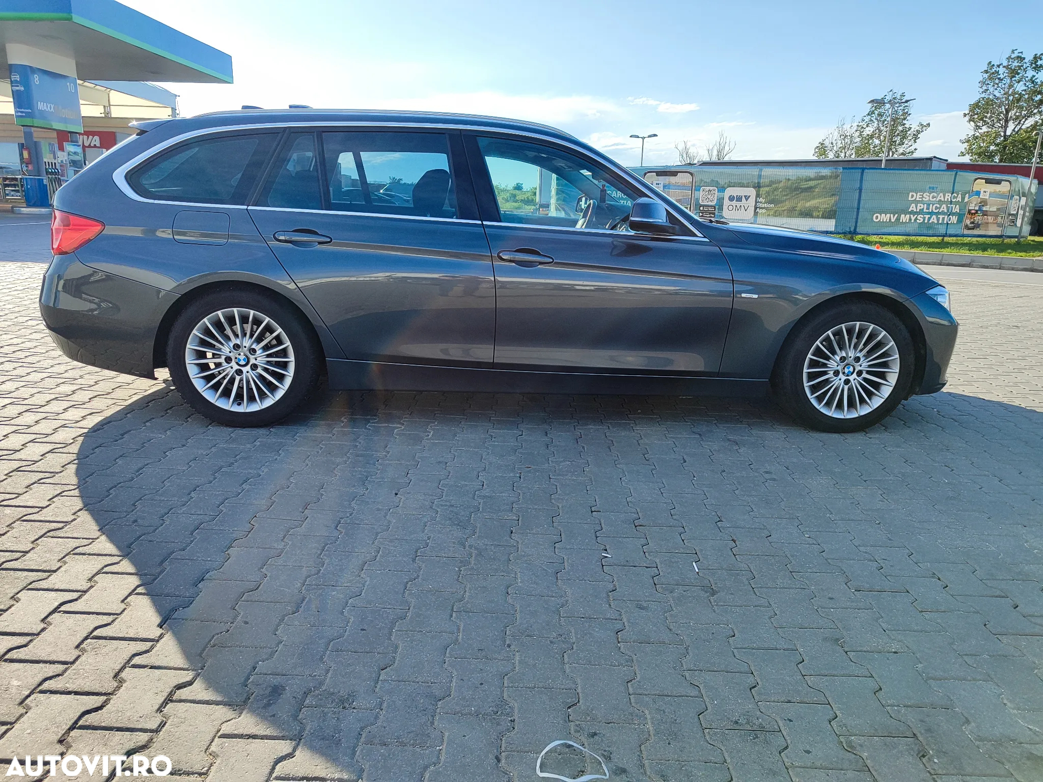 BMW Seria 3 316d Touring Aut. Luxury Line - 7