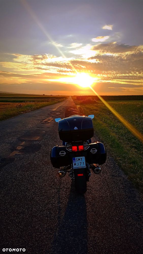 Yamaha FJR - 32