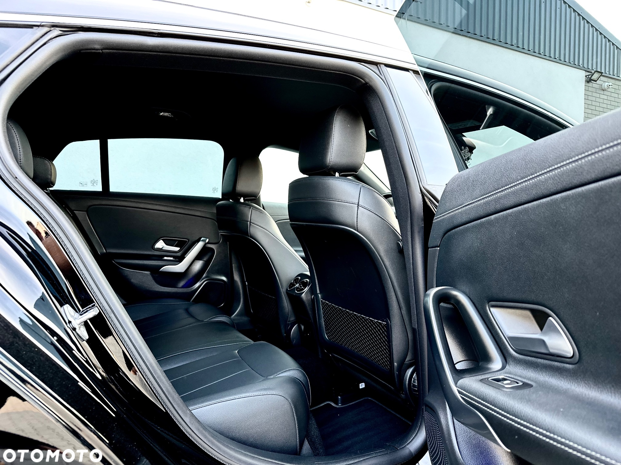 Mercedes-Benz CLA 200 d Shooting Brake 8G-DCT - 29