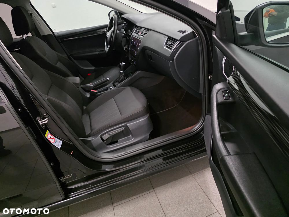 Skoda Octavia 2.0 TDI SCR 4x4 Style DSG - 30