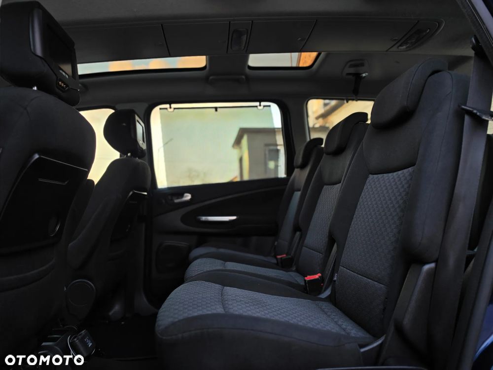 Ford Galaxy - 17