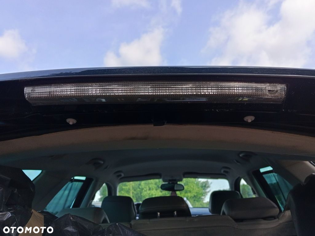 Trzecie światło stop citroen C5 x7 III - 4