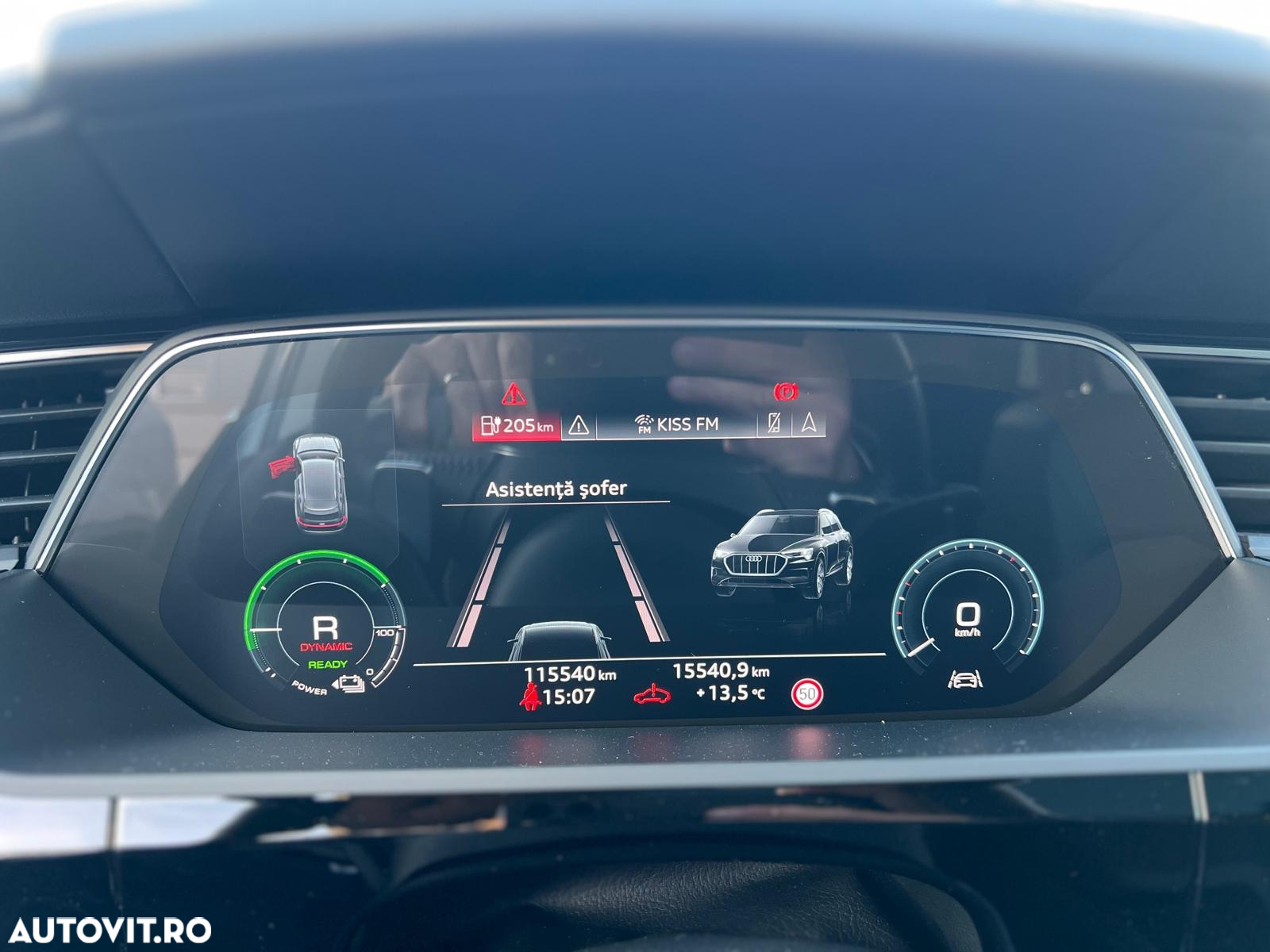 Audi e-tron - 14