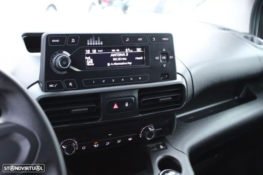 Peugeot Partner 1.5 BlueHDI Pro Standard 3L - 18
