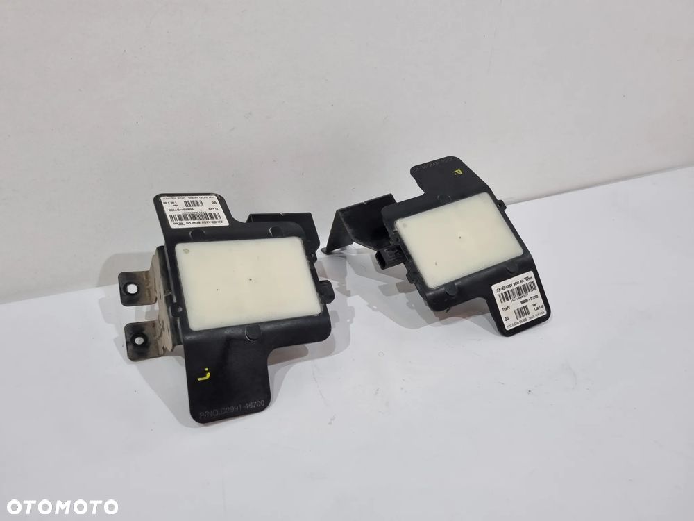 HYUNDAI TUCSON III RADAR SENSOR DISTRONIC PRAWA LEWA 95820-D7700 95810-D7700 D795850700 - 2