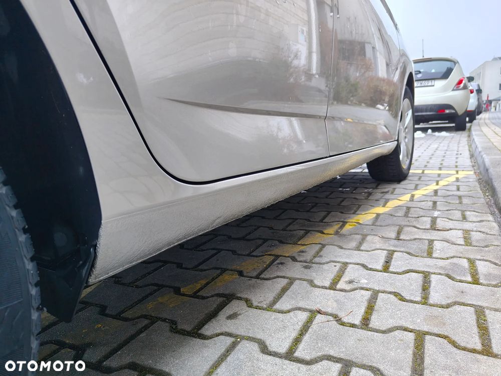 Skoda Fabia 1.0 Ambition - 9