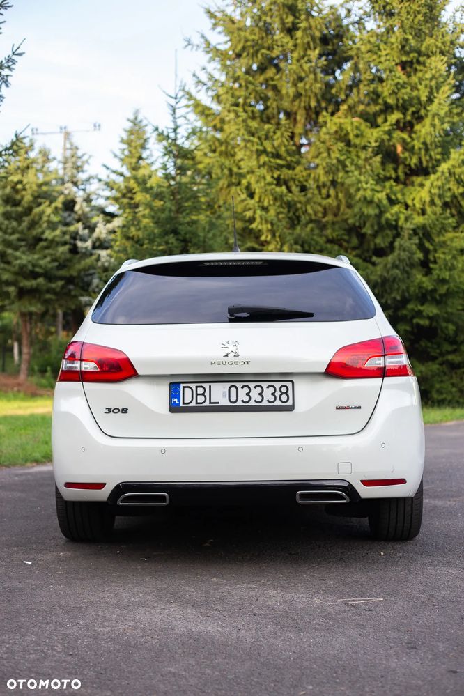 Peugeot 308 BlueHDi 130 EAT8 Stop & Start GT - 17