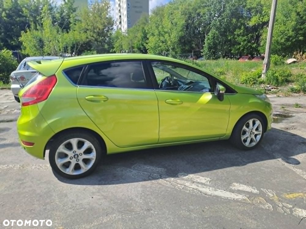 Ford Fiesta 1.4 Trend - 8