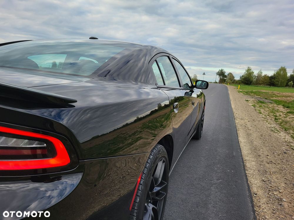 Dodge Charger 3.6 GT - 12