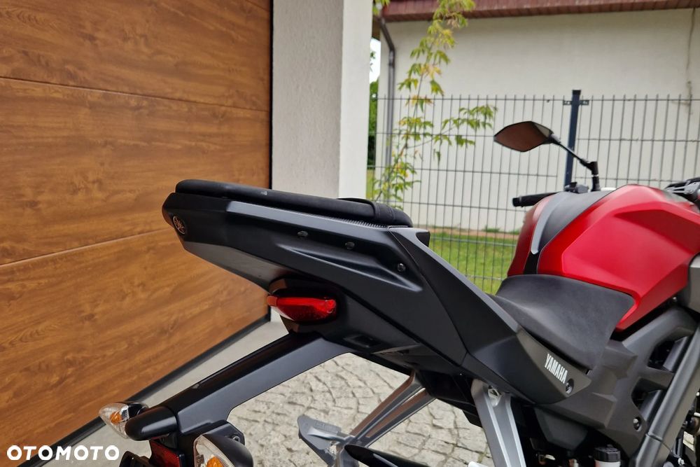 Yamaha MT - 13