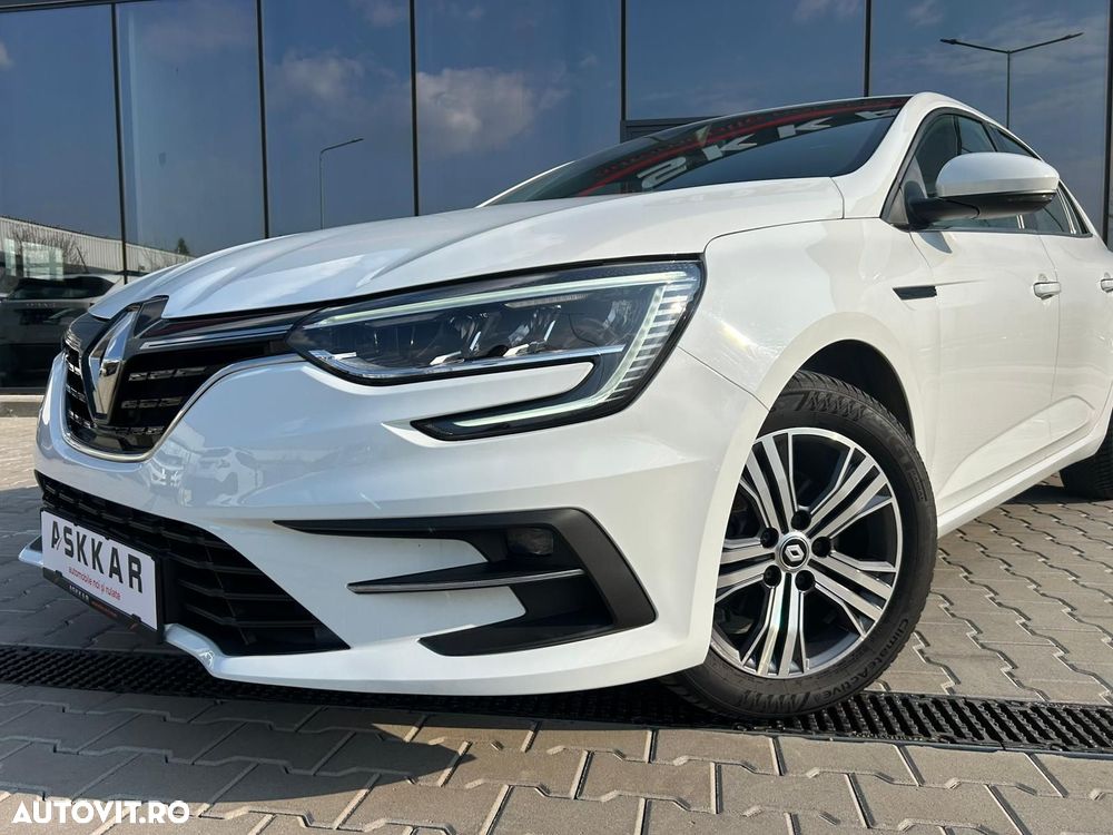 Renault Megane TCe 140 EDC GPF Zen - 23