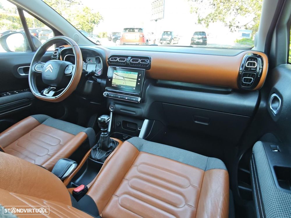 Citroën C3 Aircross 1.2 PureTech Shine Pack - 26
