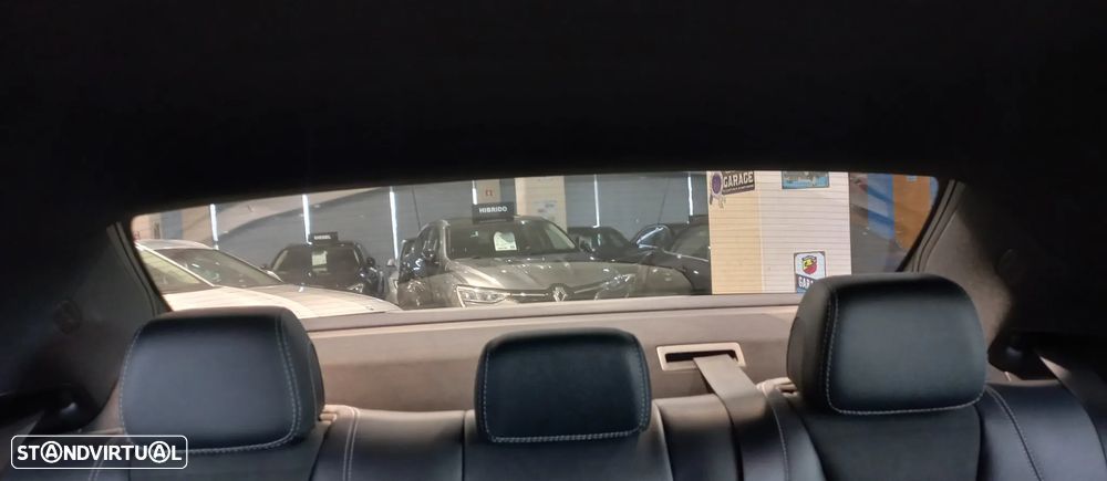 Mercedes-Benz E 300 de AMG Line - 25